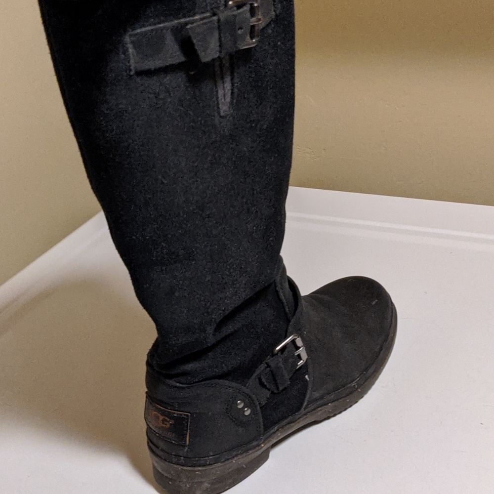 Sherpa lined Woman's Ugg Boots